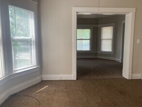 615 W McClure Ave in Peoria, IL - Building Photo - Building Photo
