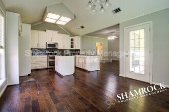 3005 Comanche Trail in Waco, TX - Building Photo - Building Photo