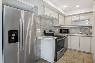 232 Barlow Ave in Sarasota, FL - Building Photo - Building Photo