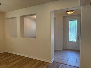 8237 Dunham Station Dr in Tampa, FL - Building Photo - Building Photo