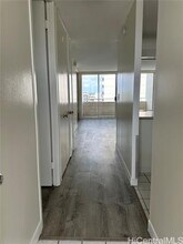 780 Amana St in Honolulu, HI - Building Photo - Building Photo