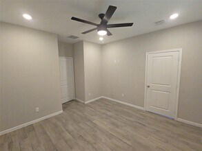 11442 Underwood St in Willis, TX - Building Photo - Building Photo