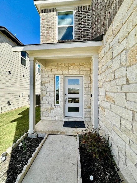216 Breccia Trl in Liberty Hill, TX - Building Photo - Building Photo