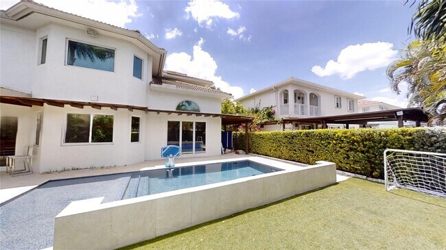 property at 7044 NW 113th Pl