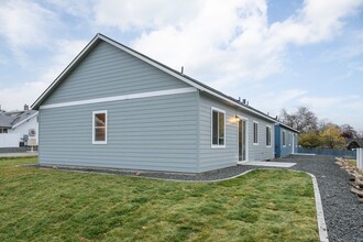 9230 E Rockwell Ave in Spokane, WA - Building Photo - Building Photo