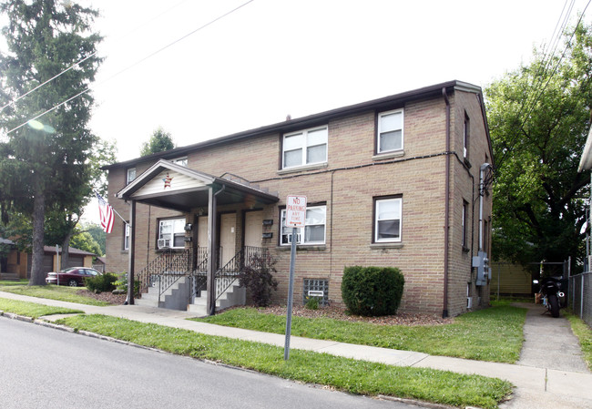 585 Columbia St in Salem, OH - Foto de edificio - Building Photo