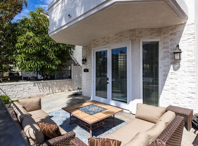 415 8th St in Huntington Beach, CA - Building Photo - Building Photo