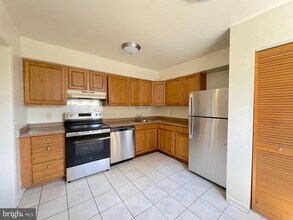 4538 Conwell Dr in Annandale, VA - Building Photo - Building Photo