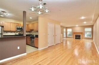 116 Chariot Ct in Piscataway, NJ - Building Photo - Building Photo