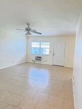 186 Norwich I, Unit 186 in West Palm Beach, FL - Building Photo - Building Photo
