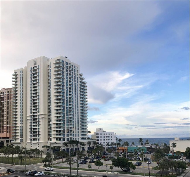 2900 Banyan St-Unit -607 in Fort Lauderdale, FL - Building Photo - Building Photo