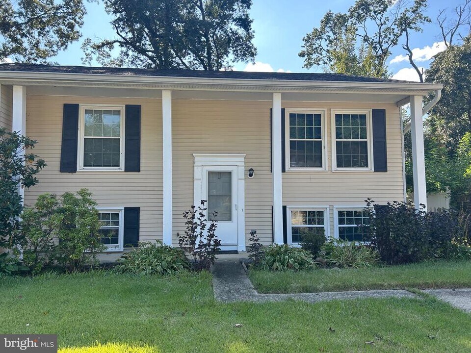 615 McKinway in Severna Park, MD - Building Photo