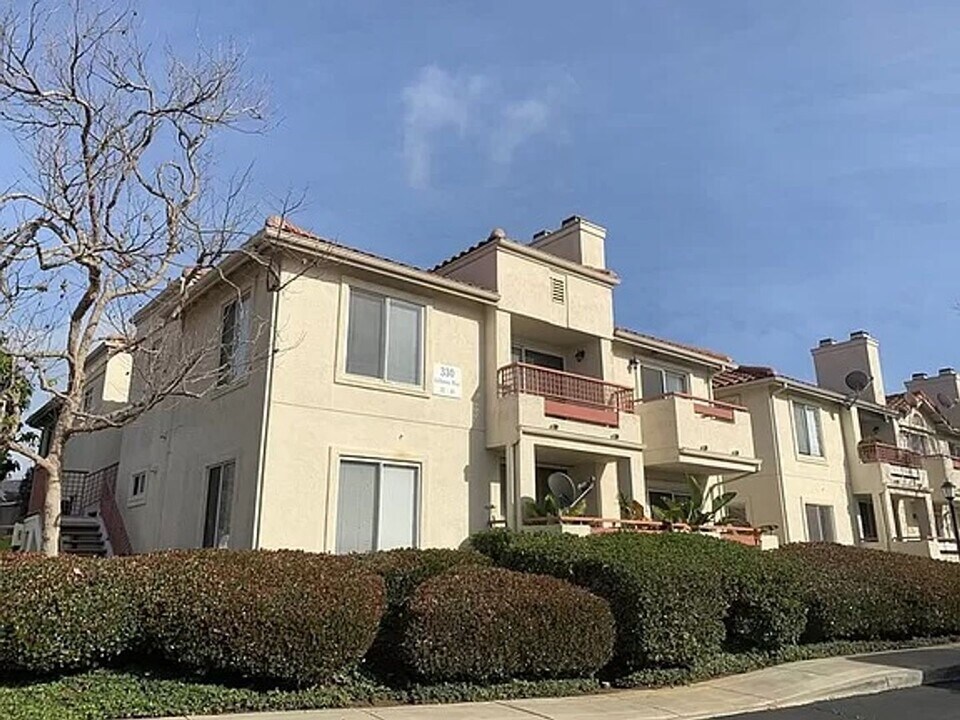 330 Isthmus Way in Oceanside, CA - Building Photo