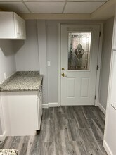50 Waterbury Ave, Unit # 2 in Stamford, CT - Foto de edificio - Building Photo