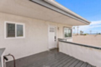 303 S Ola Vista in San Clemente, CA - Building Photo - Building Photo