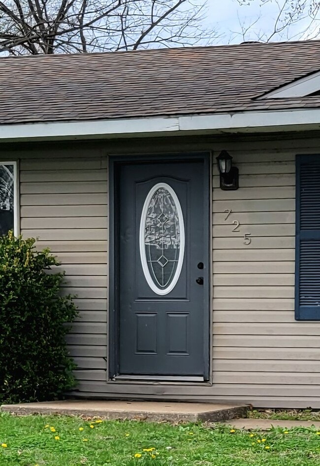 725 Ashland Ave in Granite City, IL - Building Photo - Building Photo