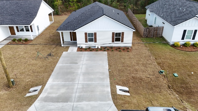 property at 31 Klickitat Dr