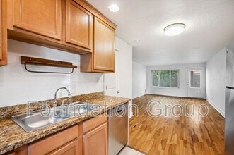 118 12th Ave E in Seattle, WA - Building Photo - Building Photo