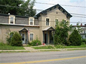 8 Hudson St in Warrensburg, NY - Building Photo - Building Photo