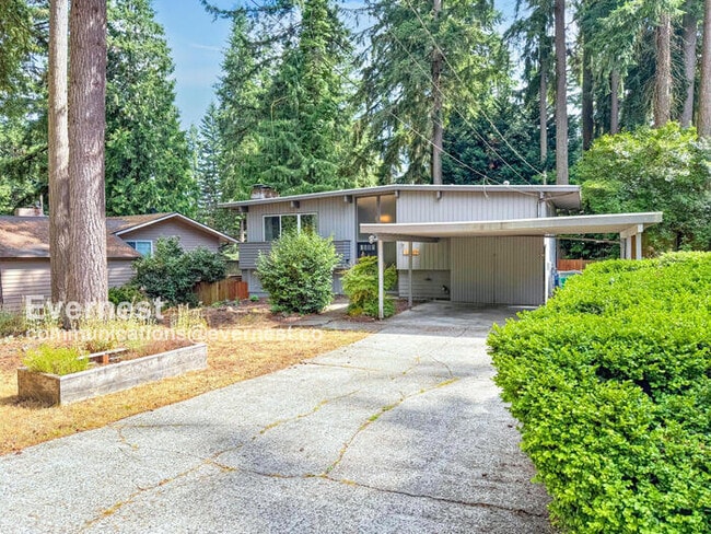 13787 NE 77th Pl in Redmond, WA - Building Photo - Building Photo