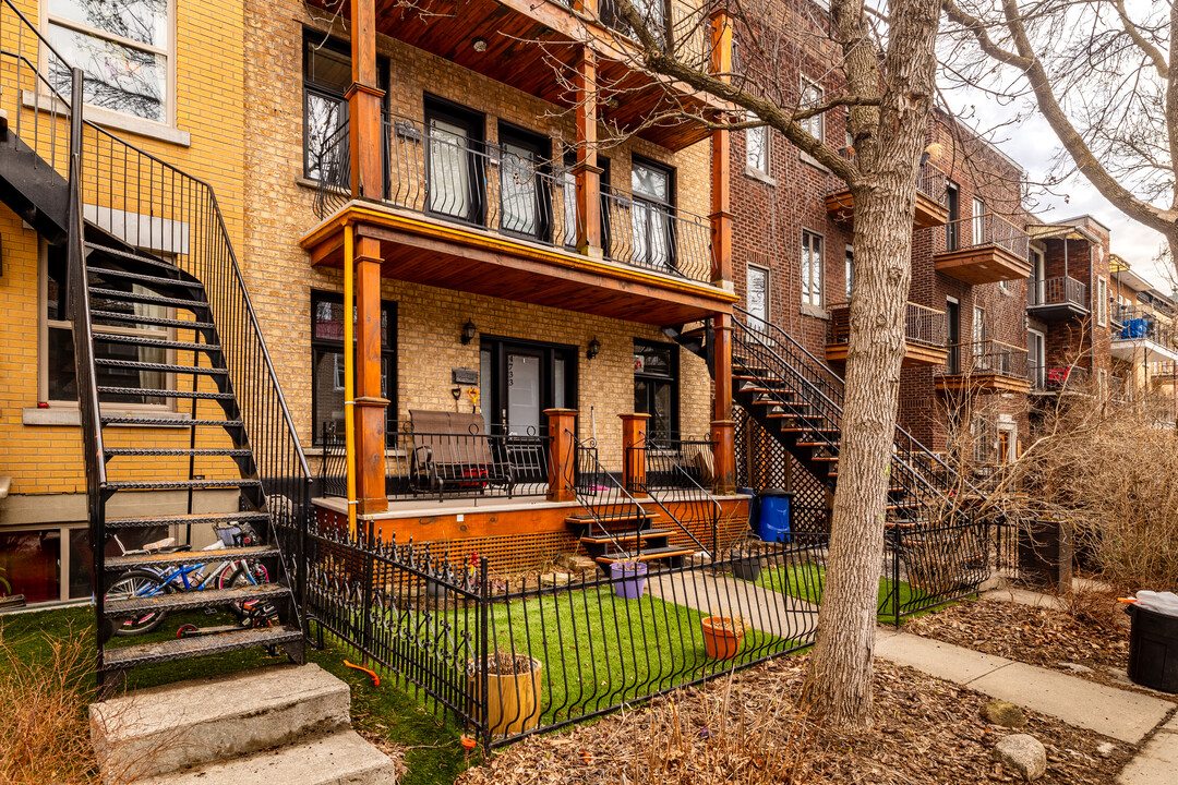 4725-4733 Parthenais St in Montréal, QC - Building Photo