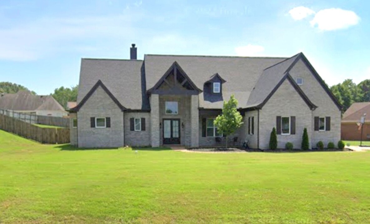 4707 Bobo Pl in Olive Branch, MS - Foto de edificio