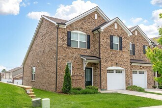 559 Becks Pl in Gallatin, TN - Building Photo - Building Photo