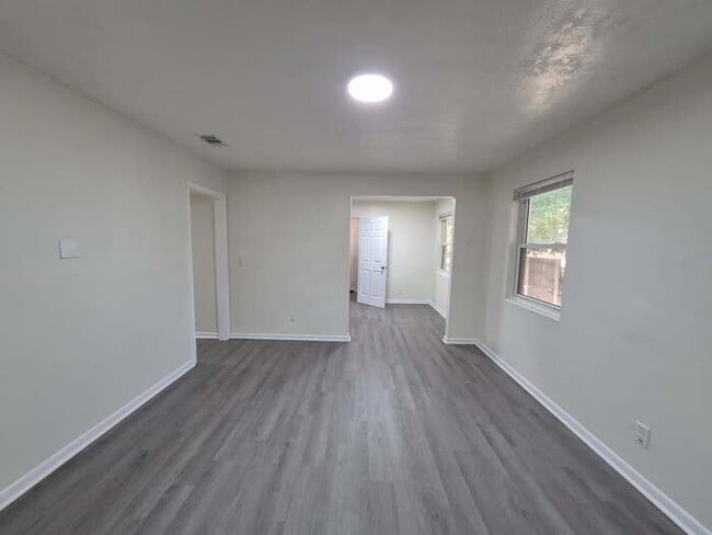 5508 Silverdale Ave in Jacksonville, FL - Building Photo - Building Photo