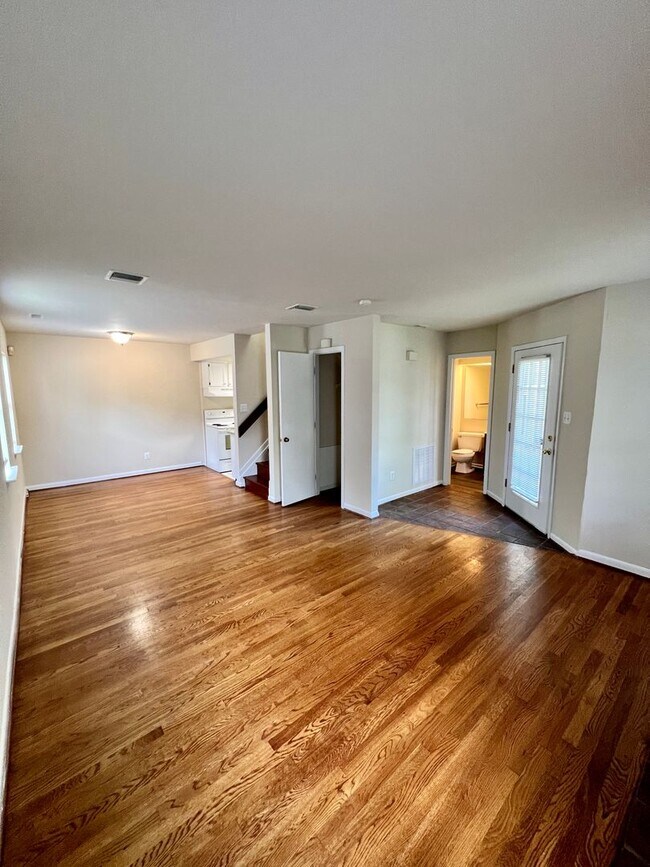3516 Grove Ave in Richmond, VA - Building Photo - Building Photo