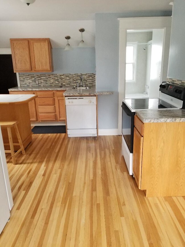 33 Ilion St Apartments and Nearby Tonawanda Apartments For Rent