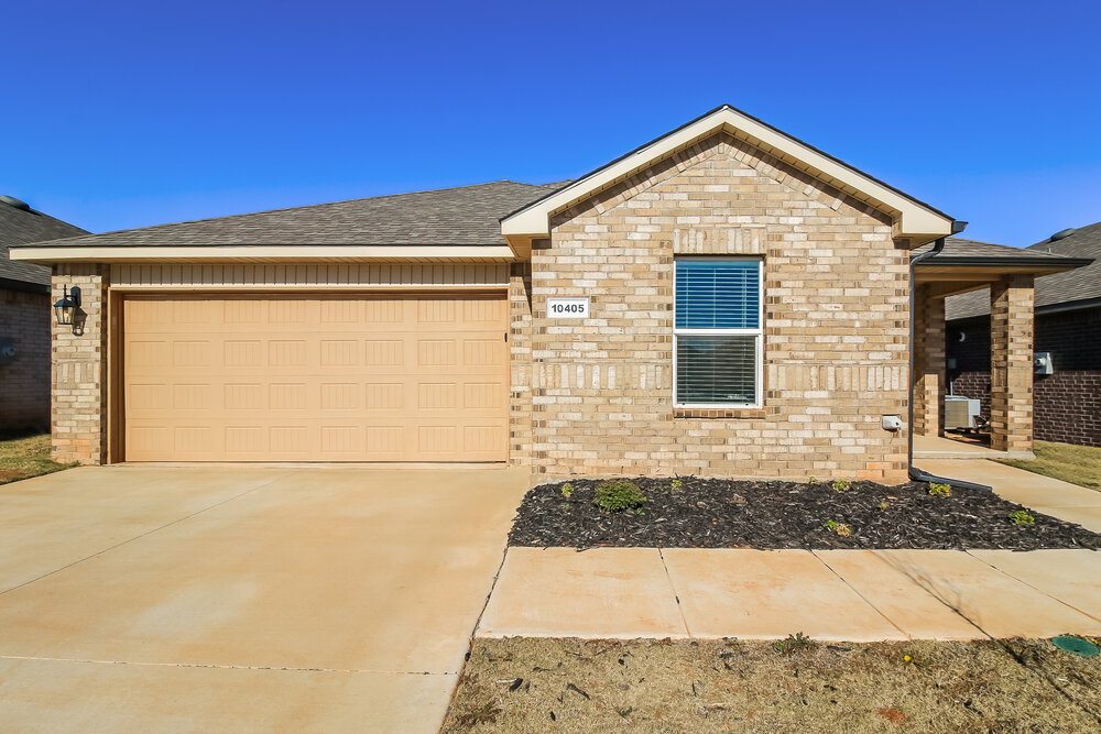 10405 SW 38th St in Mustang, OK - Building Photo