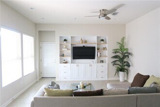 1710 Frontier Valley Dr in Austin, TX - Building Photo - Building Photo