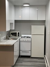 510 W Fullerton Pky, Unit 204 in Chicago, IL - Building Photo - Building Photo