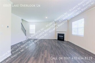 6869 Lake Overlook Ln in Flowery Branch, GA - Building Photo - Building Photo