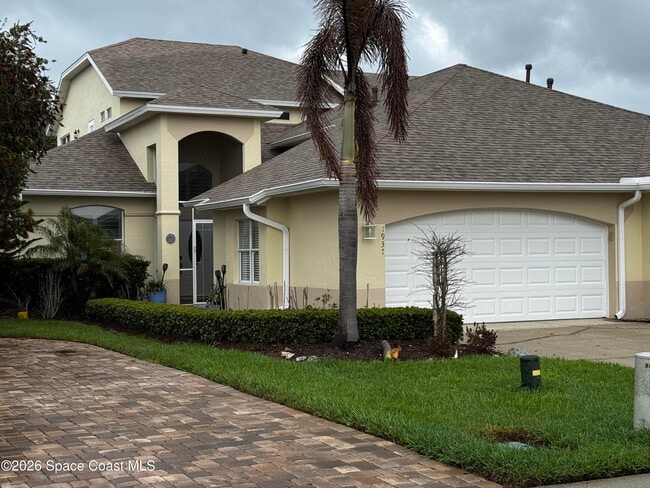 property at 1937 Golf Vista Blvd