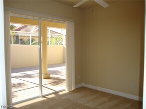 13942 Bently Cir in Ft. Myers, FL - Building Photo - Building Photo