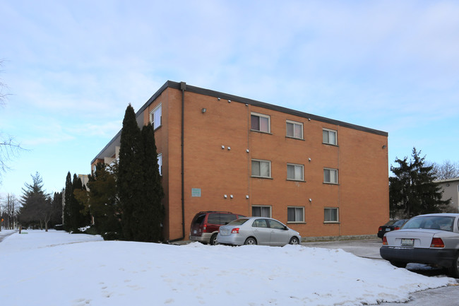 Lorraine Avenue in Kitchener, ON - Building Photo - Building Photo