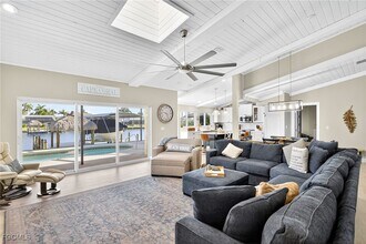 611 SW 57th St in Cape Coral, FL - Building Photo - Building Photo