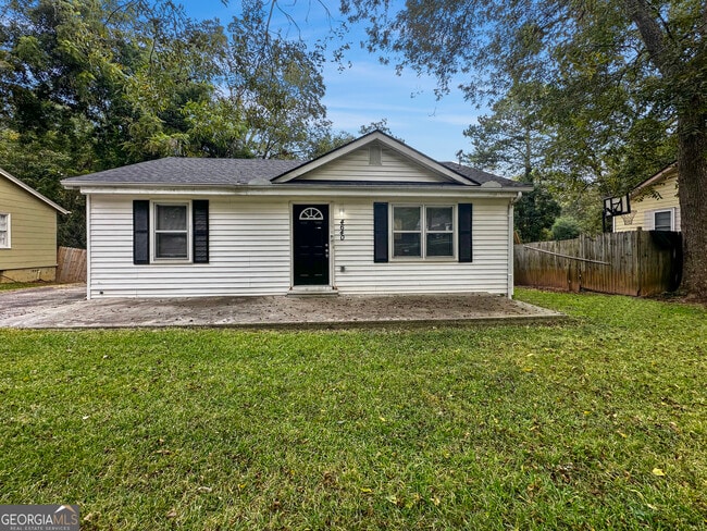 property at 4640 City View Dr