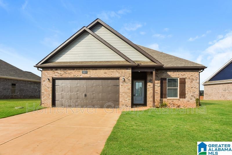 221 John Harold Dr in Meridianville, AL - Building Photo