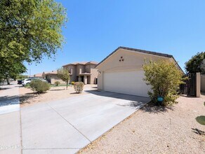 13959 W Country Gables Dr, Unit 1234 in Surprise, AZ - Building Photo - Building Photo