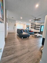 3483 Emerald Oaks Dr in Hollywood, FL - Building Photo - Building Photo