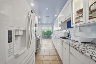 2007 Mandalay Ct in Oldsmar, FL - Building Photo - Building Photo