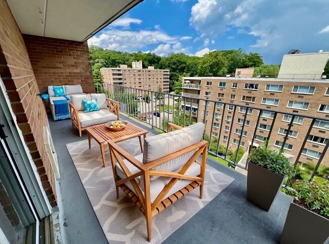 property at 416 Benedict Ave