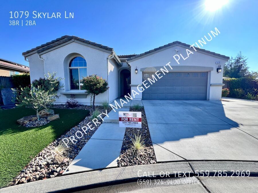 1079 Skylar Ln in Clovis, CA - Foto de edificio