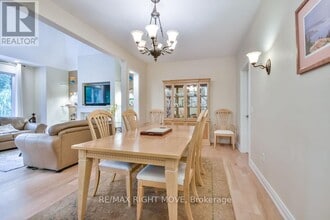 5 Invermara Ct in Orillia, ON - Building Photo - Building Photo