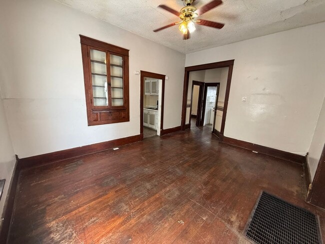 710 W 2nd St in Webb City, MO - Building Photo - Building Photo