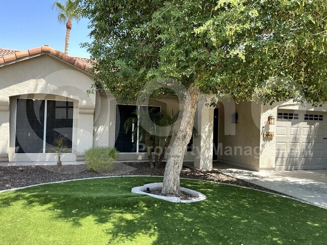 605 S Monterey St in Gilbert, AZ - Building Photo - Building Photo
