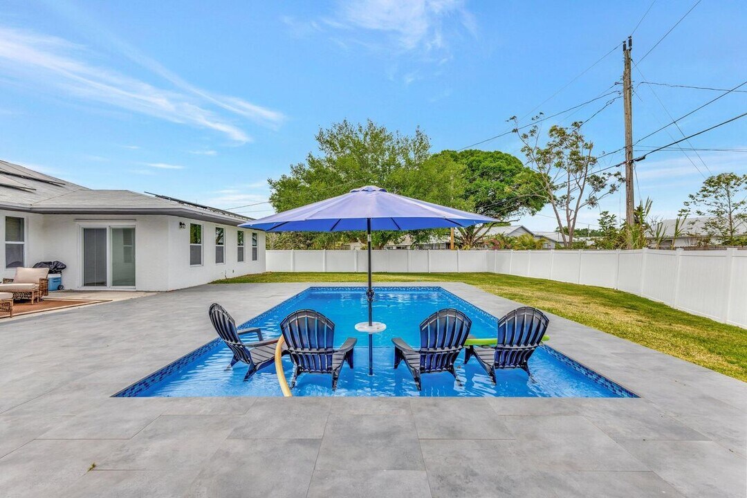 3113 SE Mall Terrace in Port St. Lucie, FL - Building Photo