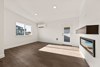 4083 SW Obsidian Pl in Redmond, OR - Building Photo - Building Photo